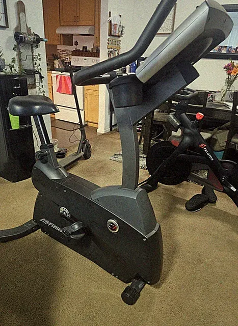 Life Fitness C3 Upright Indoor Cycling Exercise Bike with Advanced Console.